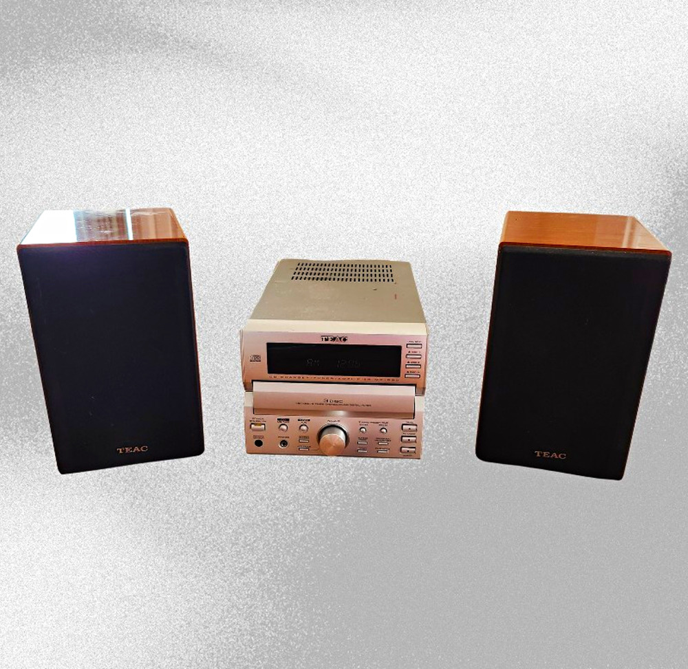 TEAC MC-D90 Compact Shelf Stereo 3-Disc CD Changer AM Tuner Amp w/ LS-MC90